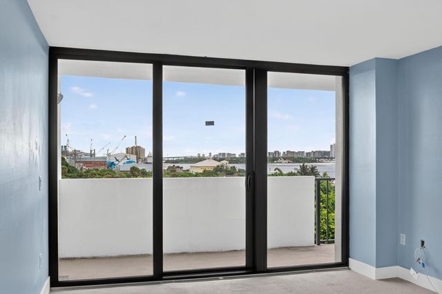 5600 N Flagler Drive 606, West Palm Beach, FL 33407