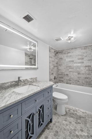 5600 N Flagler Drive 606, West Palm Beach, FL 33407