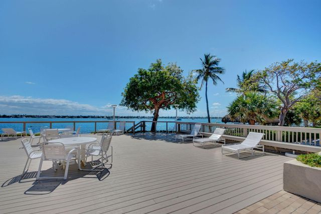 5600 N Flagler Drive 606, West Palm Beach, FL 33407