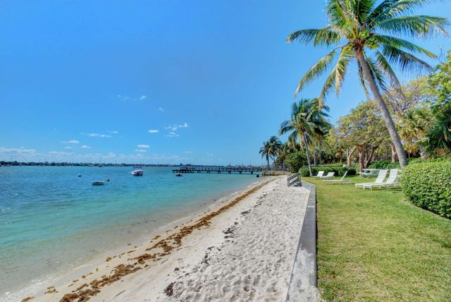 5600 N Flagler Drive 606, West Palm Beach, FL 33407