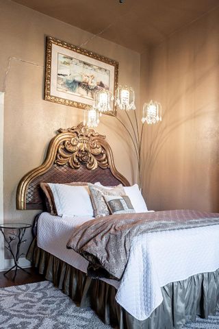 303 W Austin ST, Fredericksburg, TX 78624