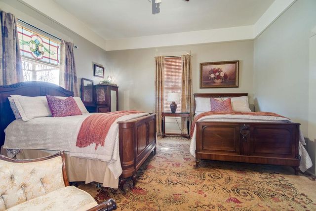 303 W Austin ST, Fredericksburg, TX 78624