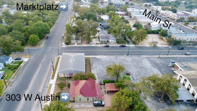 303 W Austin ST, Fredericksburg, TX 78624