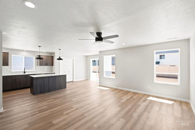 7362 W Newtown Dr, Eagle, ID 83616