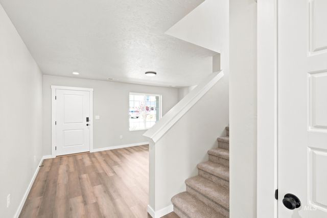 7362 W Newtown Dr, Eagle, ID 83616