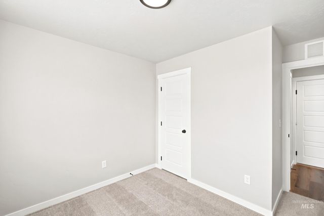 7362 W Newtown Dr, Eagle, ID 83616