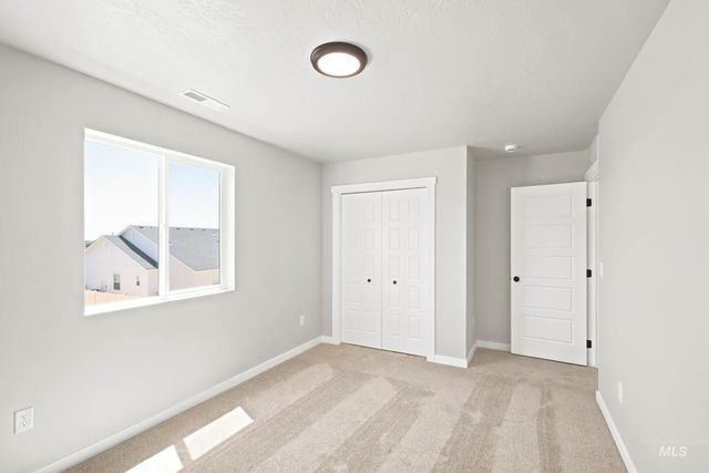 7362 W Newtown Dr, Eagle, ID 83616