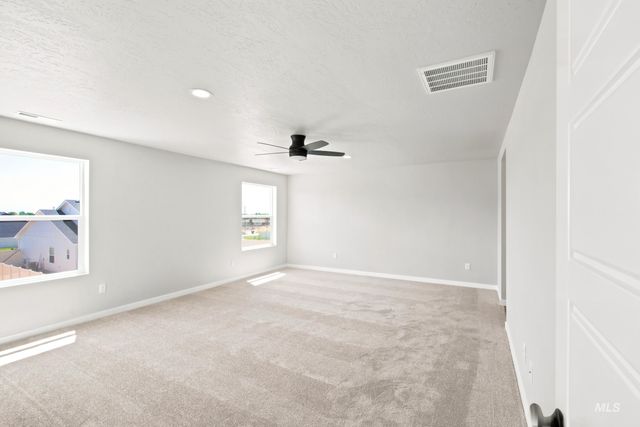 7362 W Newtown Dr, Eagle, ID 83616