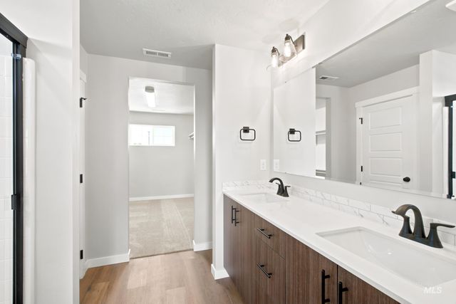 7362 W Newtown Dr, Eagle, ID 83616
