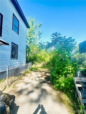 1507 17th Street, Niagara Falls, NY 14305