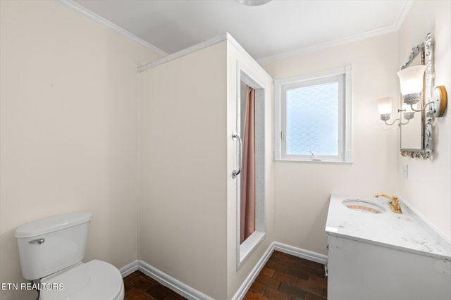 110 Harrison Street, Sweetwater, TN 37874