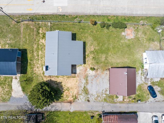110 Harrison Street, Sweetwater, TN 37874