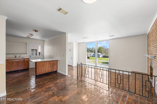 110 Harrison Street, Sweetwater, TN 37874