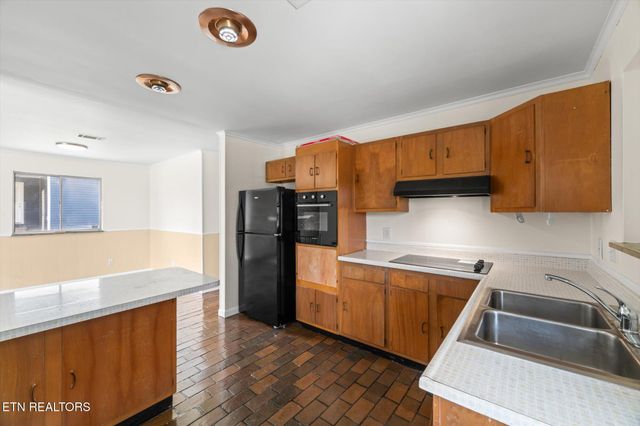 110 Harrison Street, Sweetwater, TN 37874