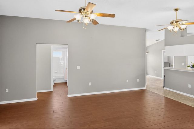 19305 SEA MIST LANE, Lutz, FL 33558