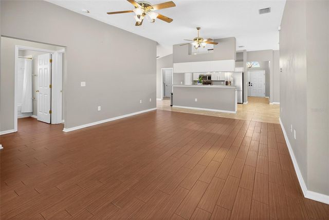 19305 SEA MIST LANE, Lutz, FL 33558