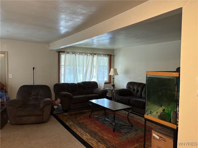 37 Woodell Avenue, Cheektowaga, NY 14211