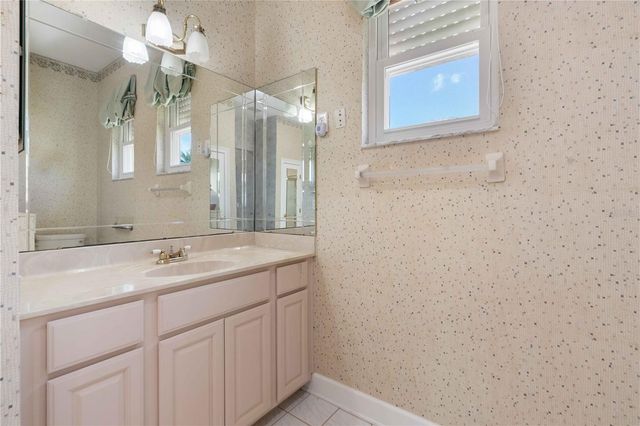 2122 PLATINUM DRIVE, Sun City Center, FL 33573