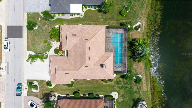 2122 PLATINUM DRIVE, Sun City Center, FL 33573