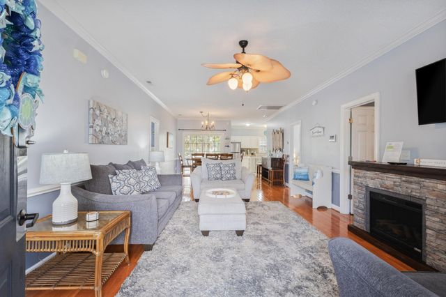 528 6th Ave. S, North Myrtle Beach, SC 29582