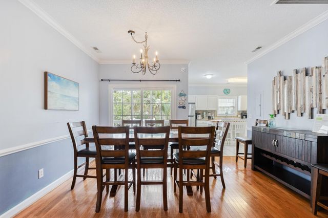 528 6th Ave. S, North Myrtle Beach, SC 29582