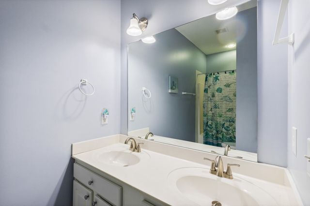 528 6th Ave. S, North Myrtle Beach, SC 29582