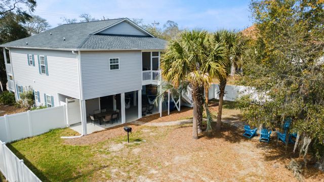 528 6th Ave. S, North Myrtle Beach, SC 29582