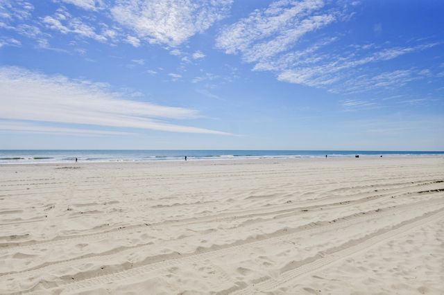 528 6th Ave. S, North Myrtle Beach, SC 29582