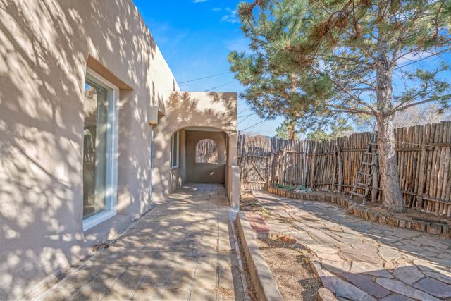 625 Don Felix Street A, Santa Fe, NM 87501