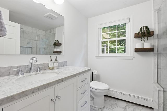 2 Harley Ln, Foxboro, MA 02035