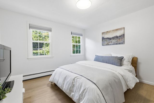 2 Harley Ln, Foxboro, MA 02035