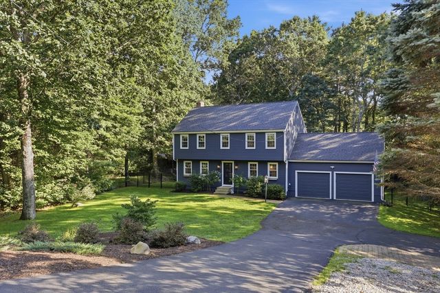 2 Harley Ln, Foxboro, MA 02035