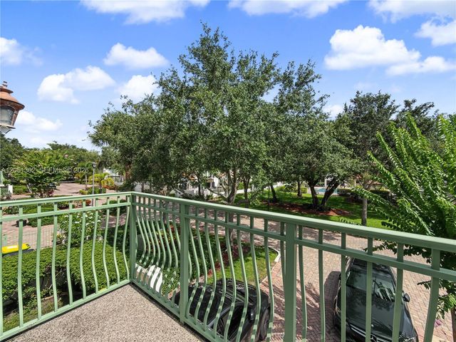 2908 Hidden Harbour Ct, Dania Beach, FL 33312