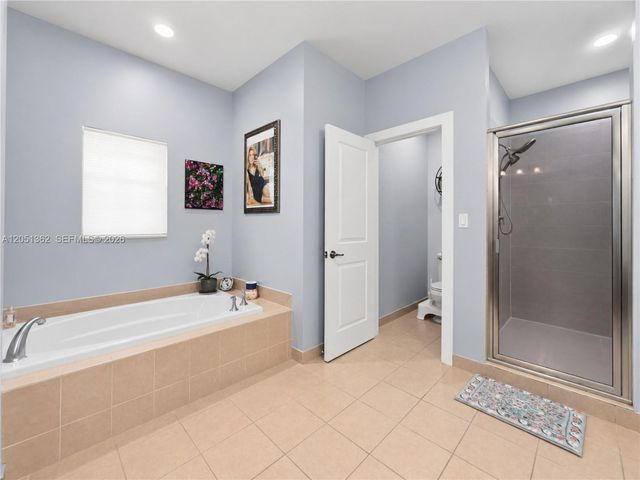 2908 Hidden Harbour Ct, Dania Beach, FL 33312