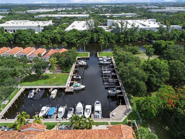 2908 Hidden Harbour Ct, Dania Beach, FL 33312