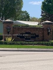 8566 NW 12th St D172, Plantation, FL 33322
