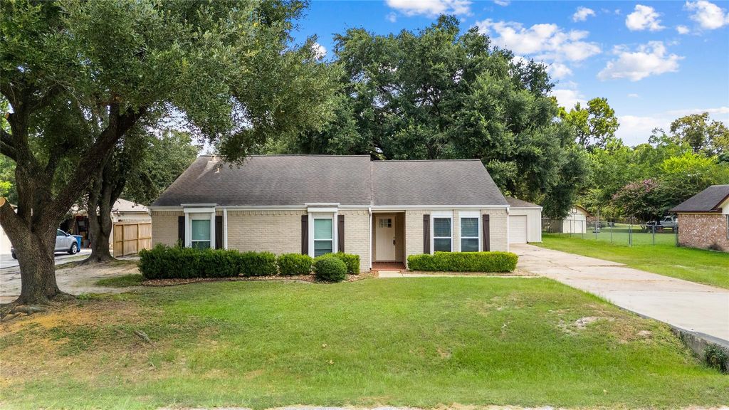 11215 Birchwood Drive, Humble, TX 77338