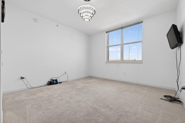 806 E Windward Way 403, Lantana, FL 33462