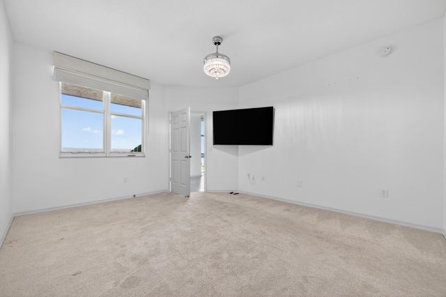 806 E Windward Way 403, Lantana, FL 33462