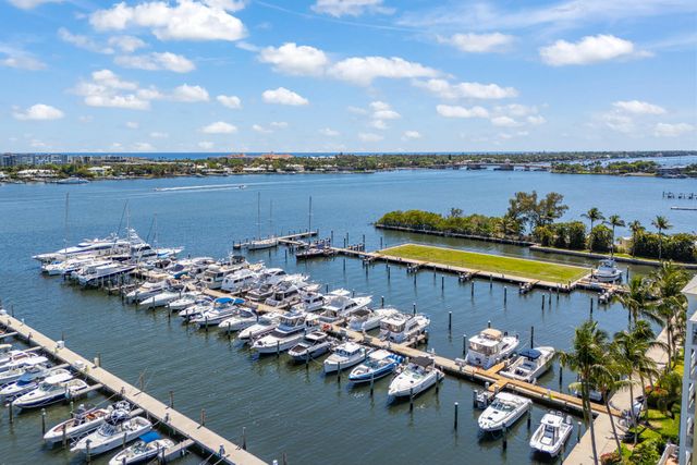 806 E Windward Way 403, Lantana, FL 33462