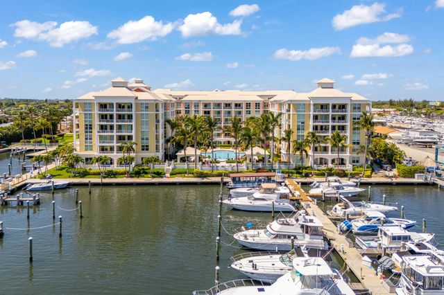 806 E Windward Way 403, Lantana, FL 33462