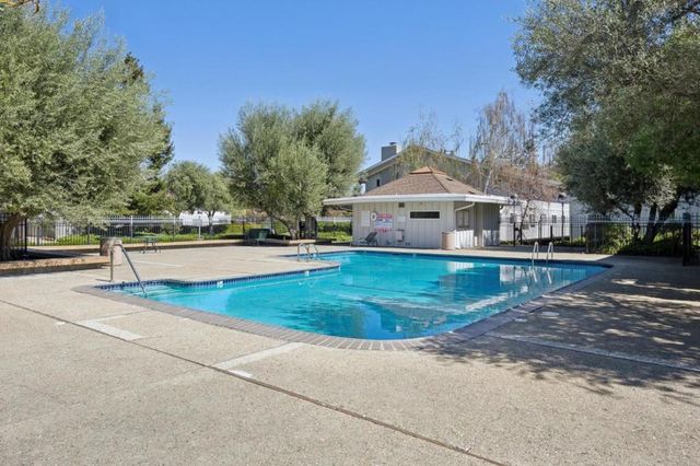 255 S Rengstorff Avenue 161, Mountain View, CA 94040