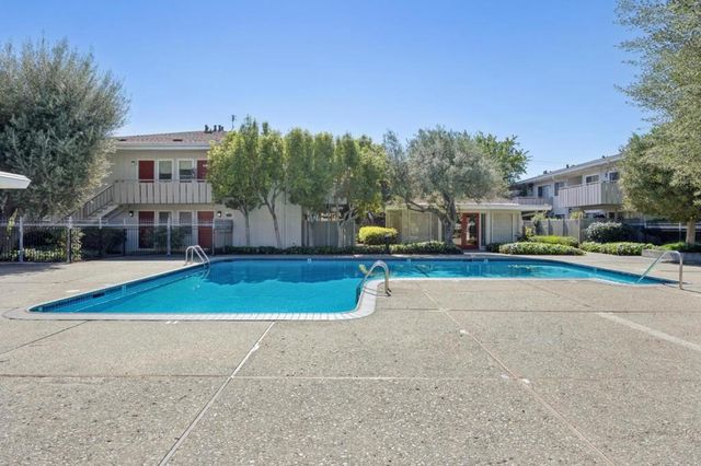 255 S Rengstorff Avenue 161, Mountain View, CA 94040