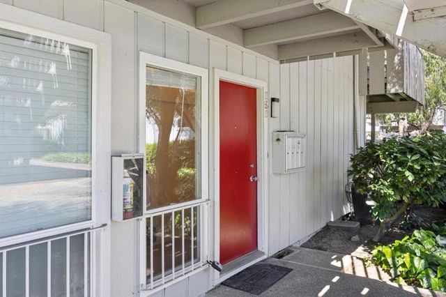 255 S Rengstorff Avenue 161, Mountain View, CA 94040