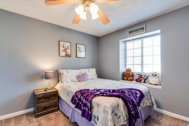 8621 W Westlawn Ct, Wichita, KS 67212