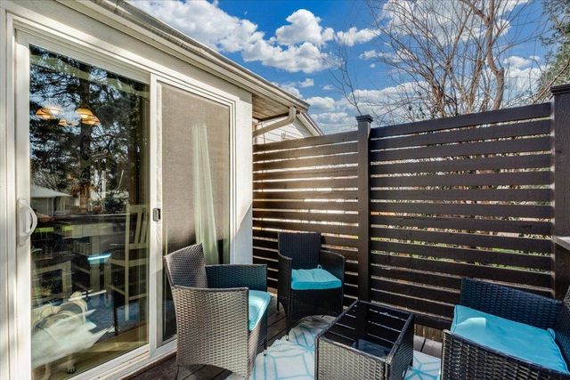 8621 W Westlawn Ct, Wichita, KS 67212