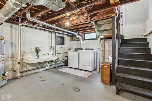 4220 Sunset Avenue, Indianapolis, IN 46208