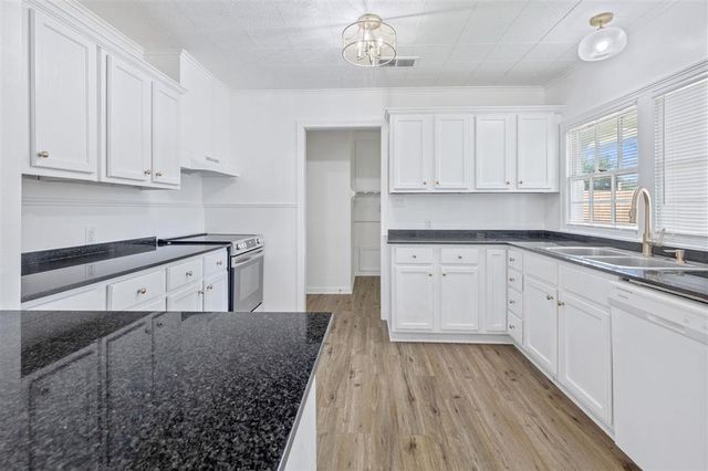 1315 8th Street, Lake Charles, LA 70601