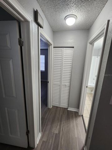 9530 LYNN LANE B, Seminole, FL 33777