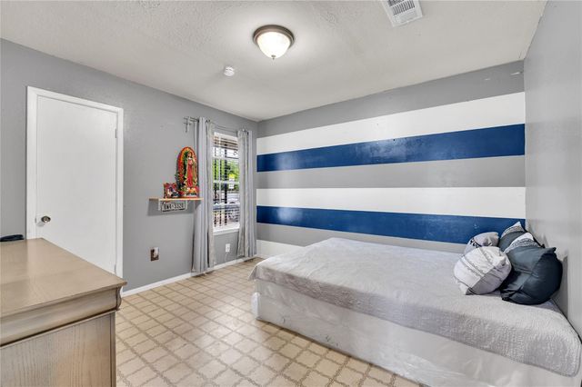 10415 Leawood Boulevard, Houston, TX 77099